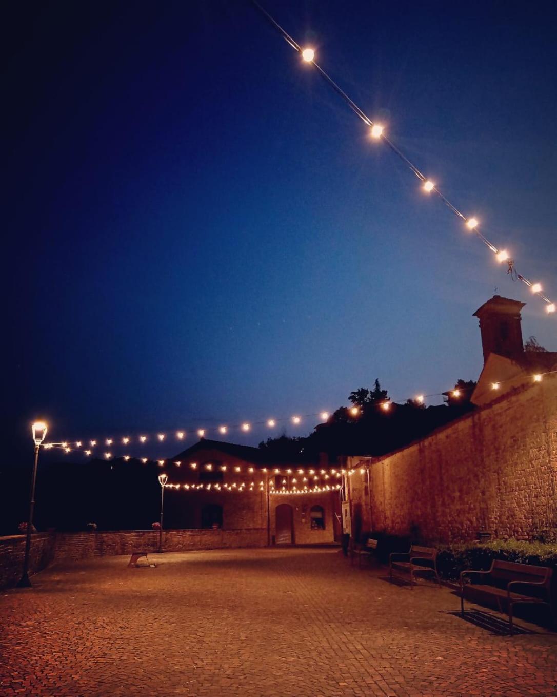 Teresa Al Belvedere Rooms&Holidayapartments Camere&Appartamenti Castellinaldo Buitenkant foto