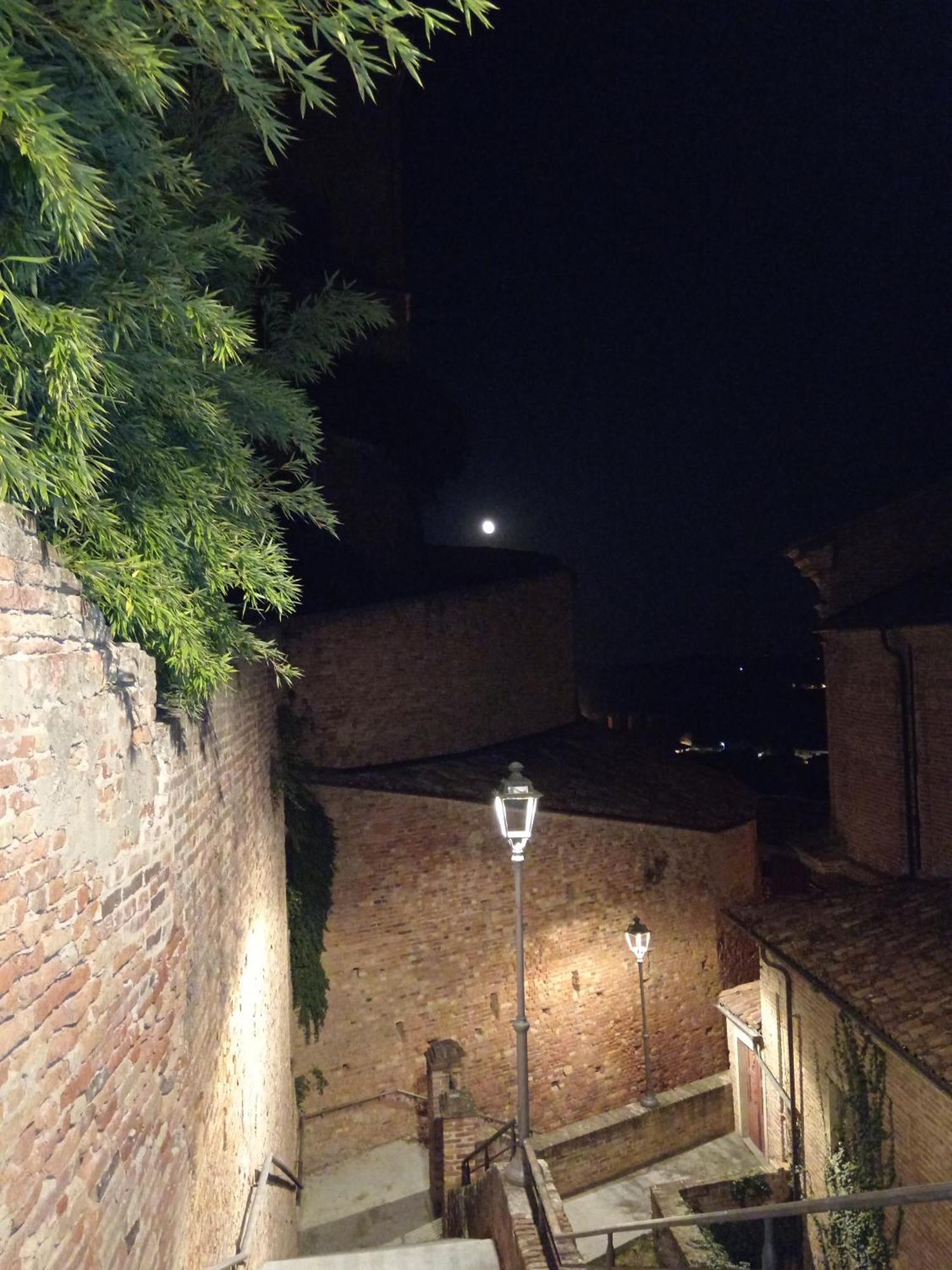 Teresa Al Belvedere Rooms&Holidayapartments Camere&Appartamenti Castellinaldo Buitenkant foto