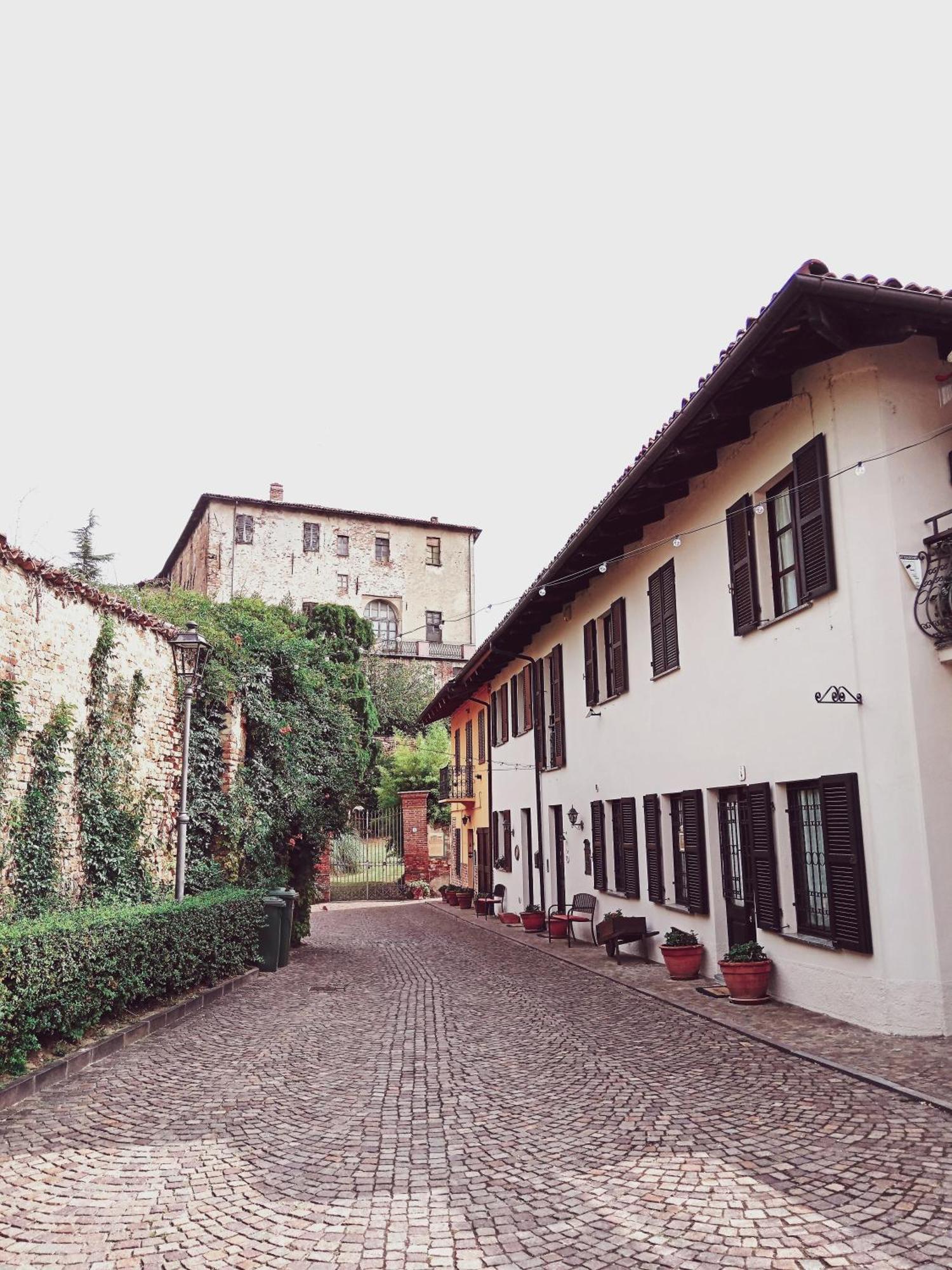 Teresa Al Belvedere Rooms&Holidayapartments Camere&Appartamenti Castellinaldo Buitenkant foto
